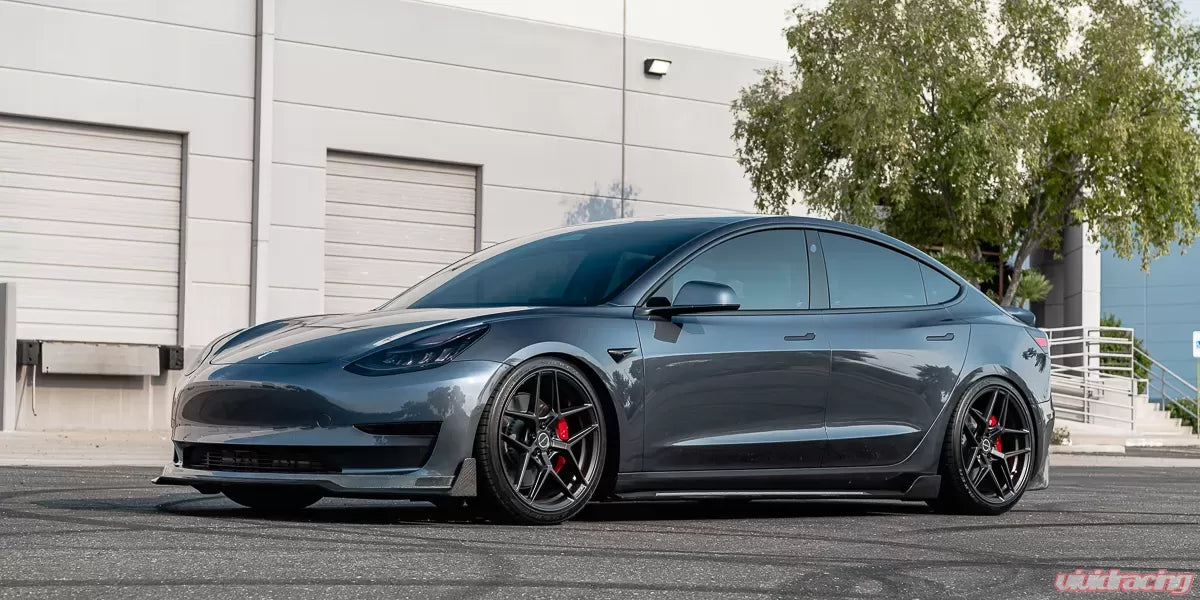 VR Aero Gloss Carbon Fiber Side Skirts Tesla Model 3